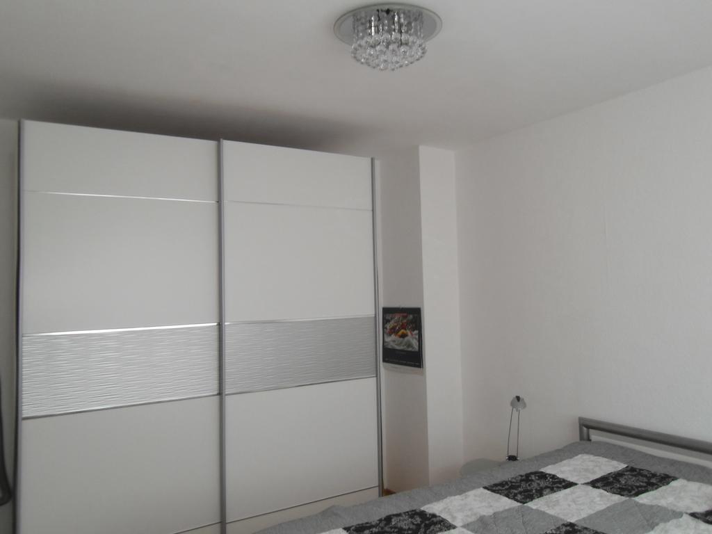 Apartamento Sonnenschein Baden-Baden Habitación foto